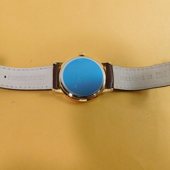 Men' Pulsar Watch - Picture 4 of 4